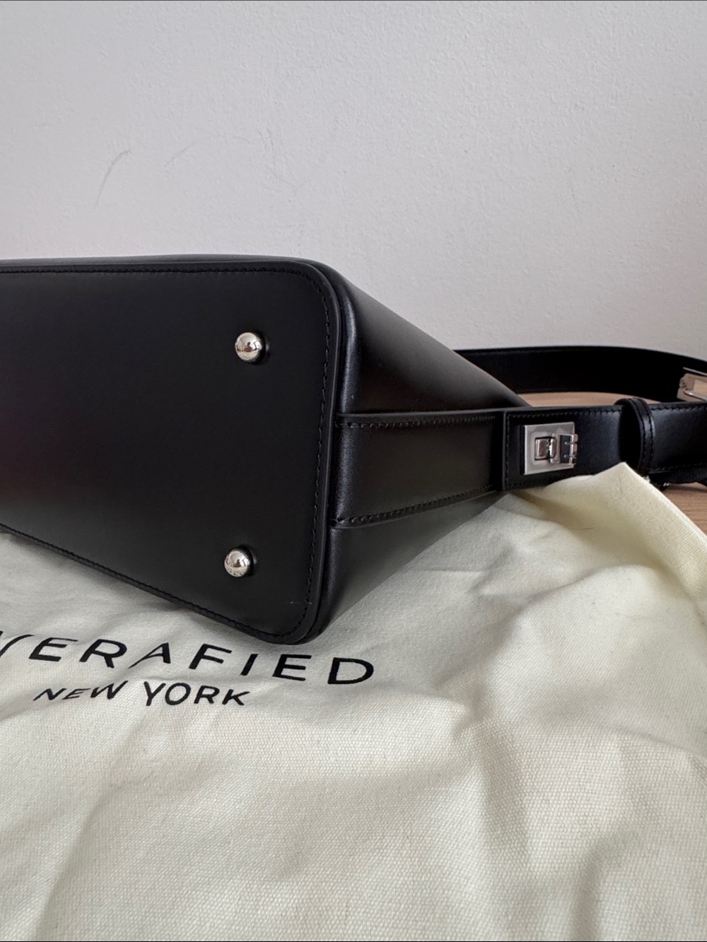 Verified NY black and silver hobo bag - Picture 5 of 11